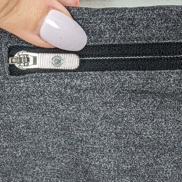 Lululemon | Grey Reflective Speed Up Tight Legging Size 6 - Picture 4 of 9